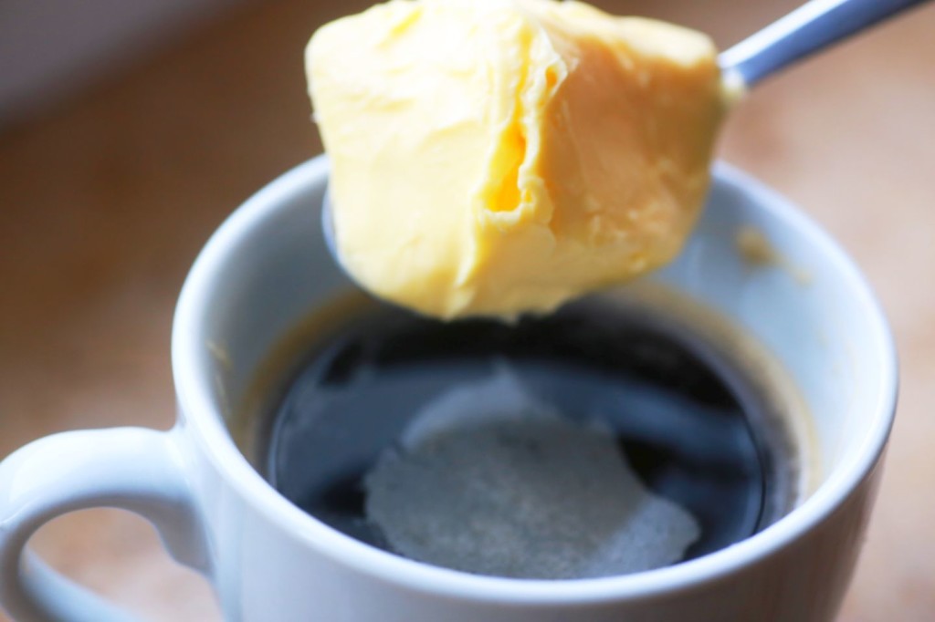 Caffè a stomaco vuoto o pieno: come regolarsi